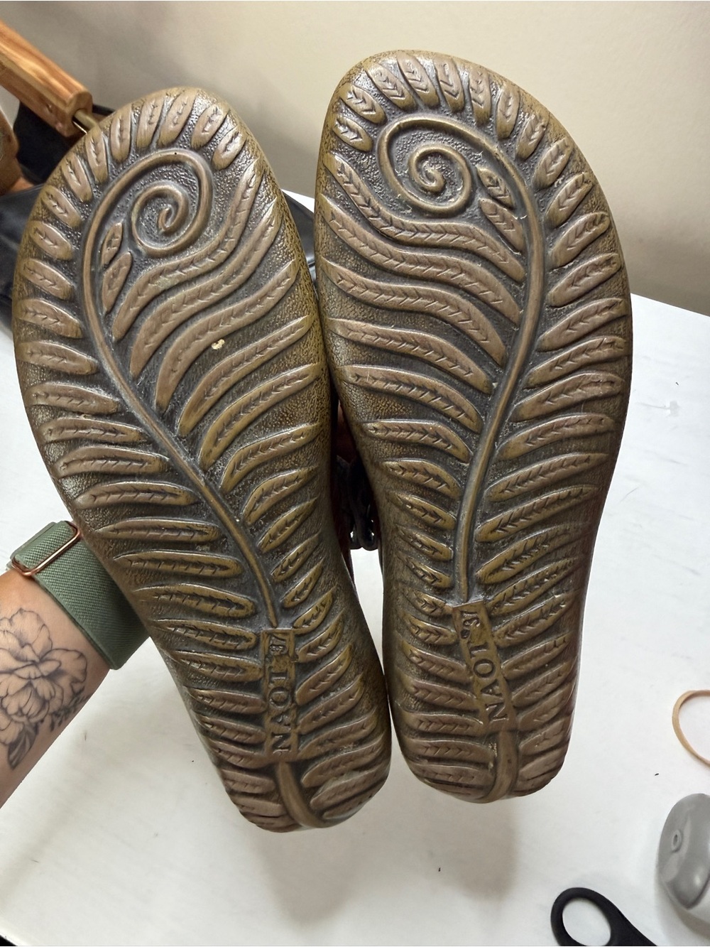 Naot Motu Mary Jane Flats Brown Leather Slip On Comfort Fit Boho Casual Sz 7 - Picture 9 of 12